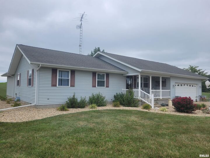 Property Photo: 20796 E Il Hwy 15 Highway IL 62814