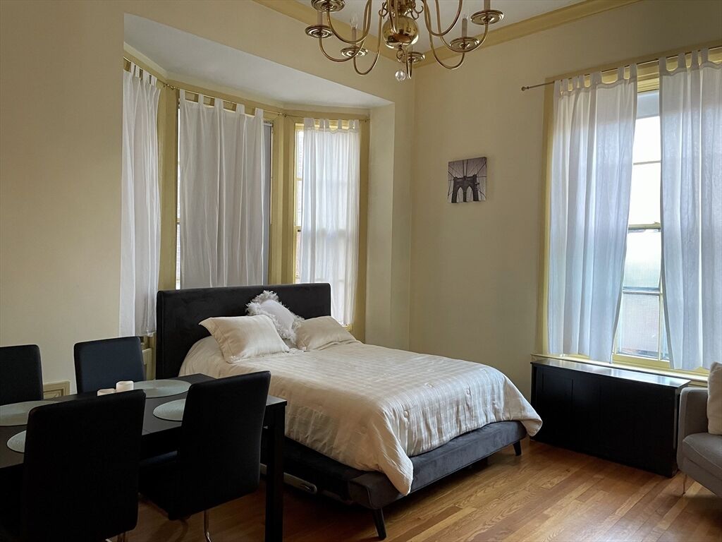 Property Photo:  80 Beacon St 32  MA 02108 