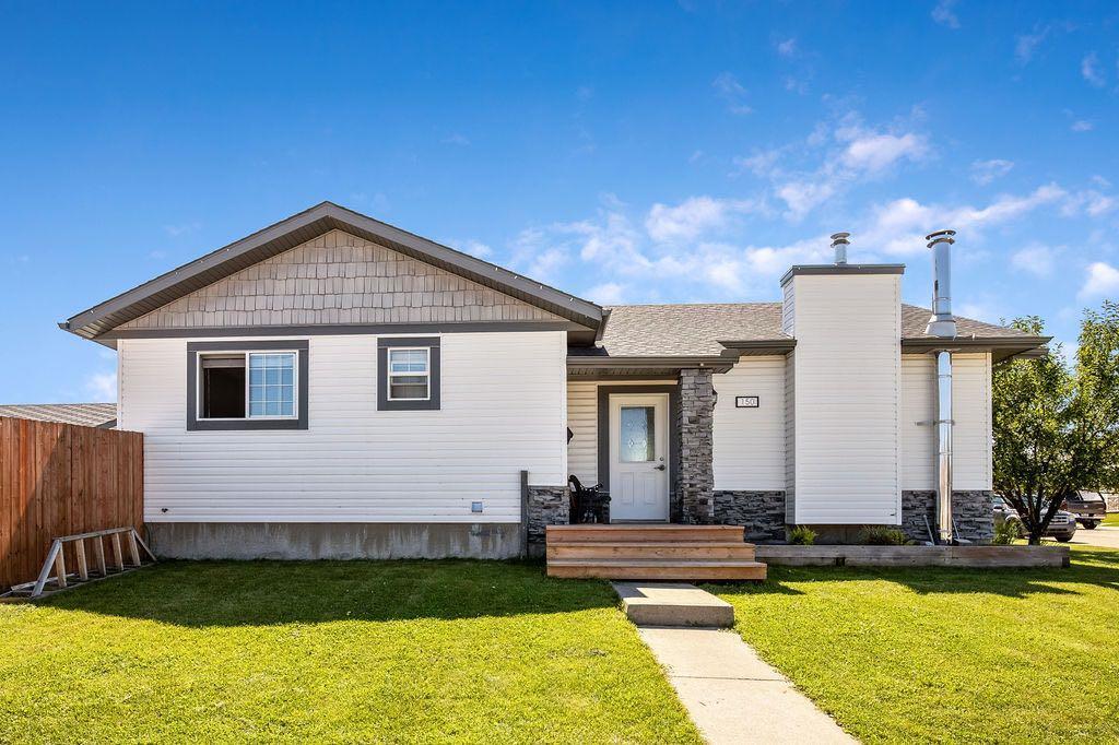 Property Photo: 150 Willow Ridge Crescent AB T0L 0H0