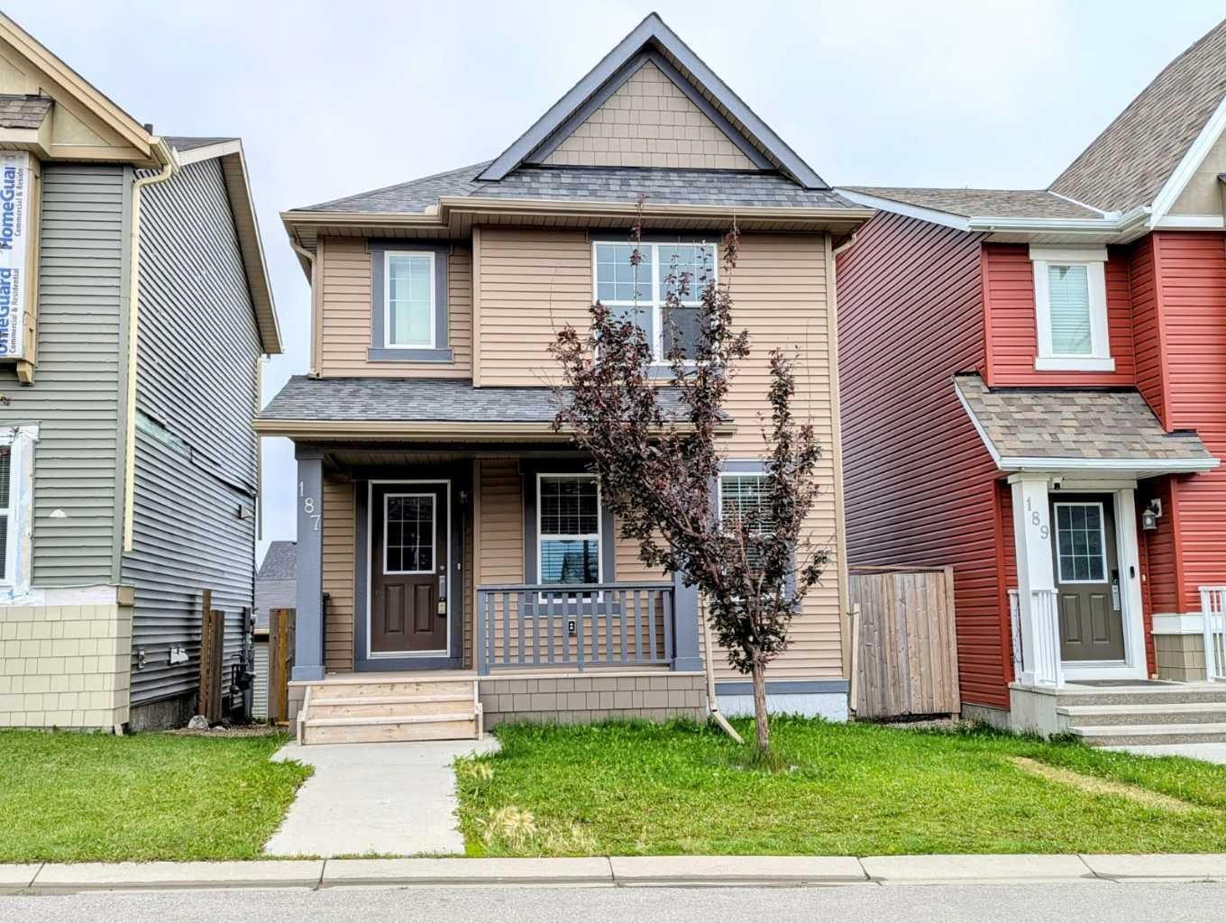 187 Evansborough Way NW  Calgary AB T3P 0N5 photo