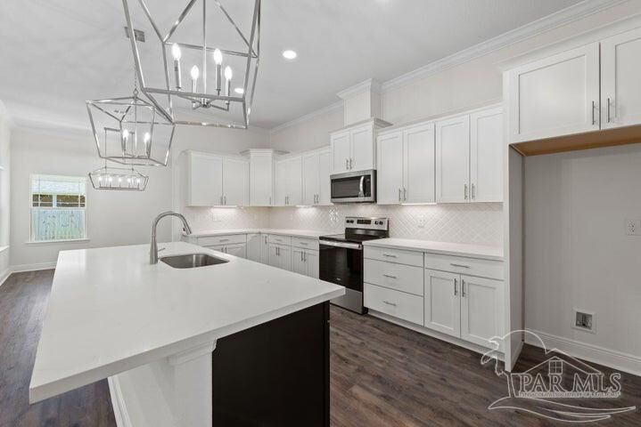 9993 Parker Lake Cir  Navarre FL 32566 photo