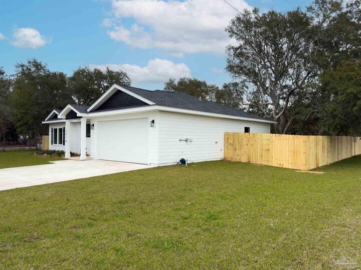 Property Photo:  1620 Woodlawn Beach Rd  FL 32563 