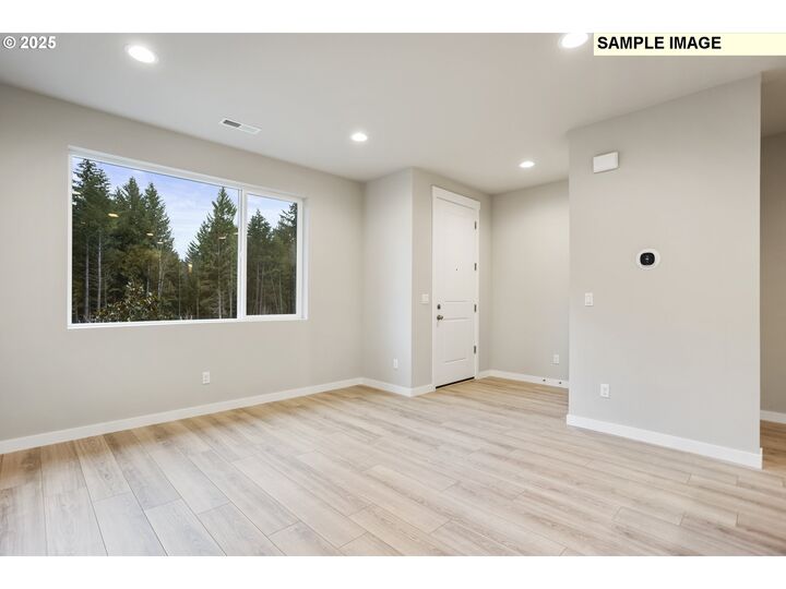 Property Photo: 18404 NE 43rd Pl Lot 208 WA 98686