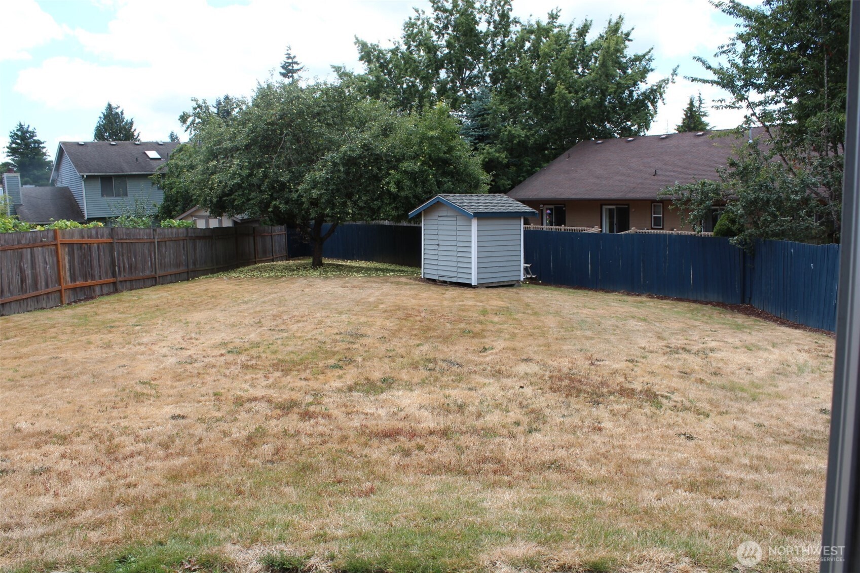 Property Photo:  10905 SE 220th Place  WA 98031 