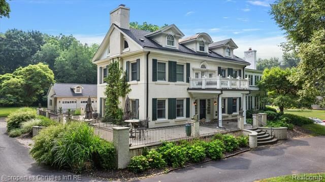 777 Kensington Lane  Bloomfield Hills MI 48304 photo