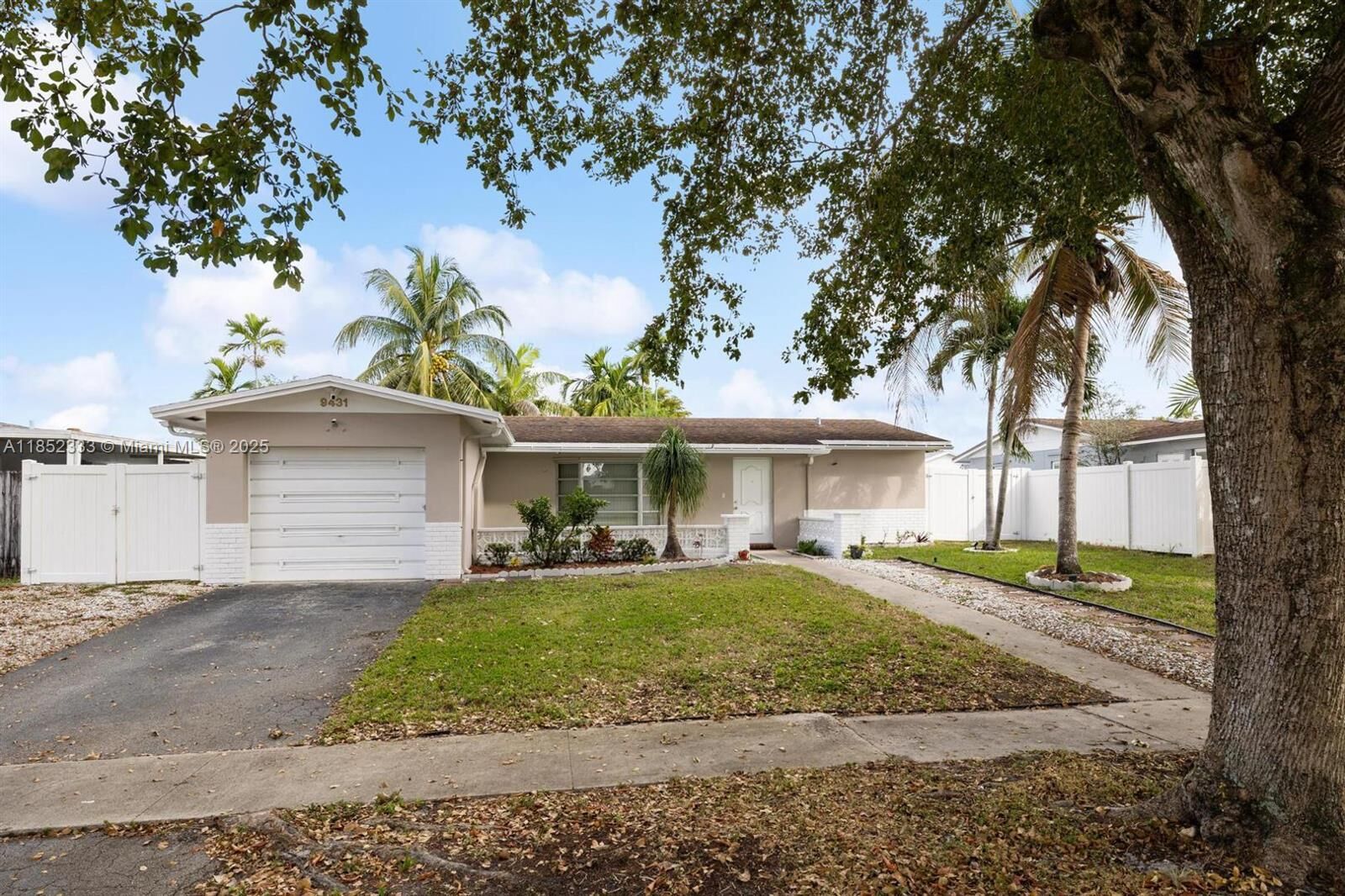 Property Photo: 9431 NW 23rd FL 33024