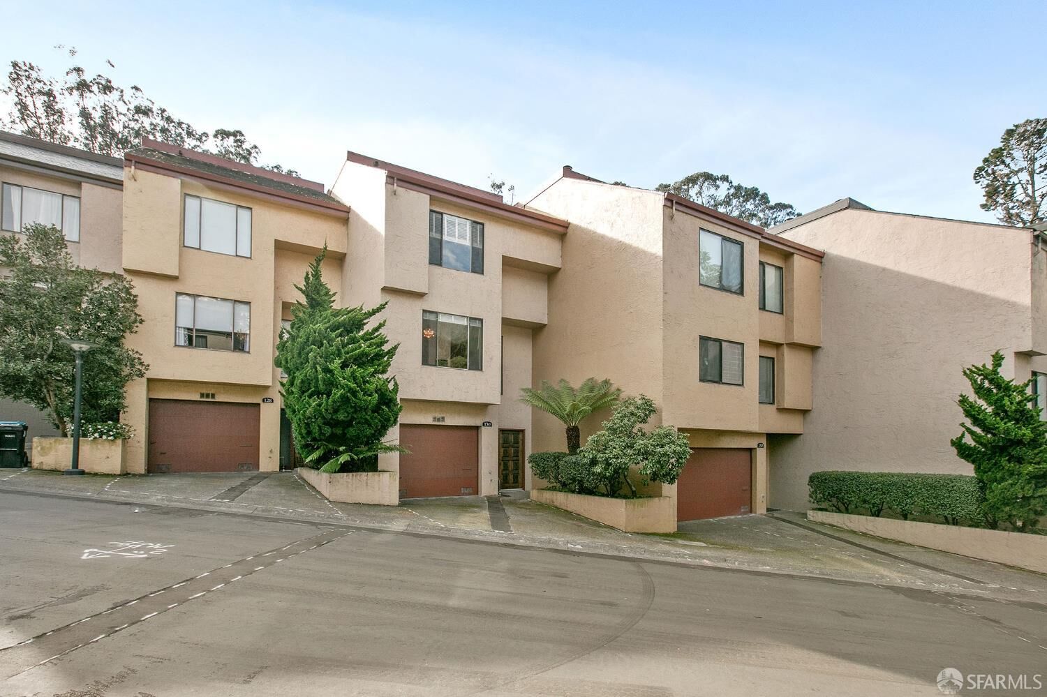 Property Photo: 130 Galewood Circle CA 94131