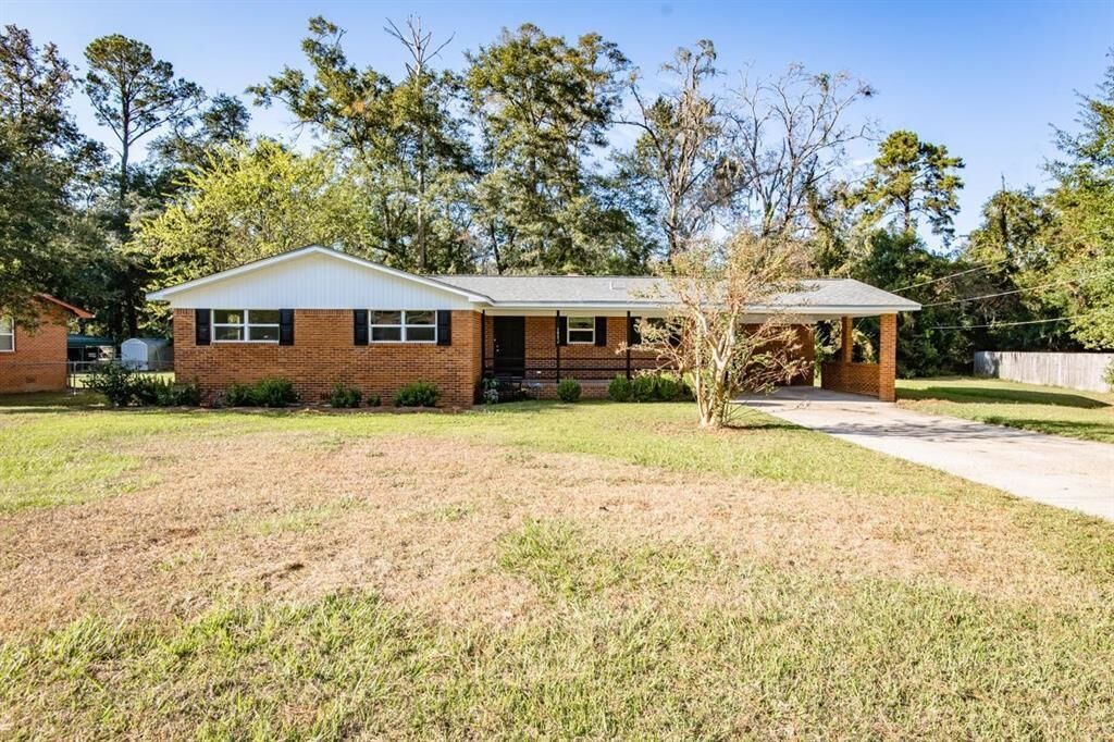 Property Photo:  1952 Harriet Drive  FL 32303 