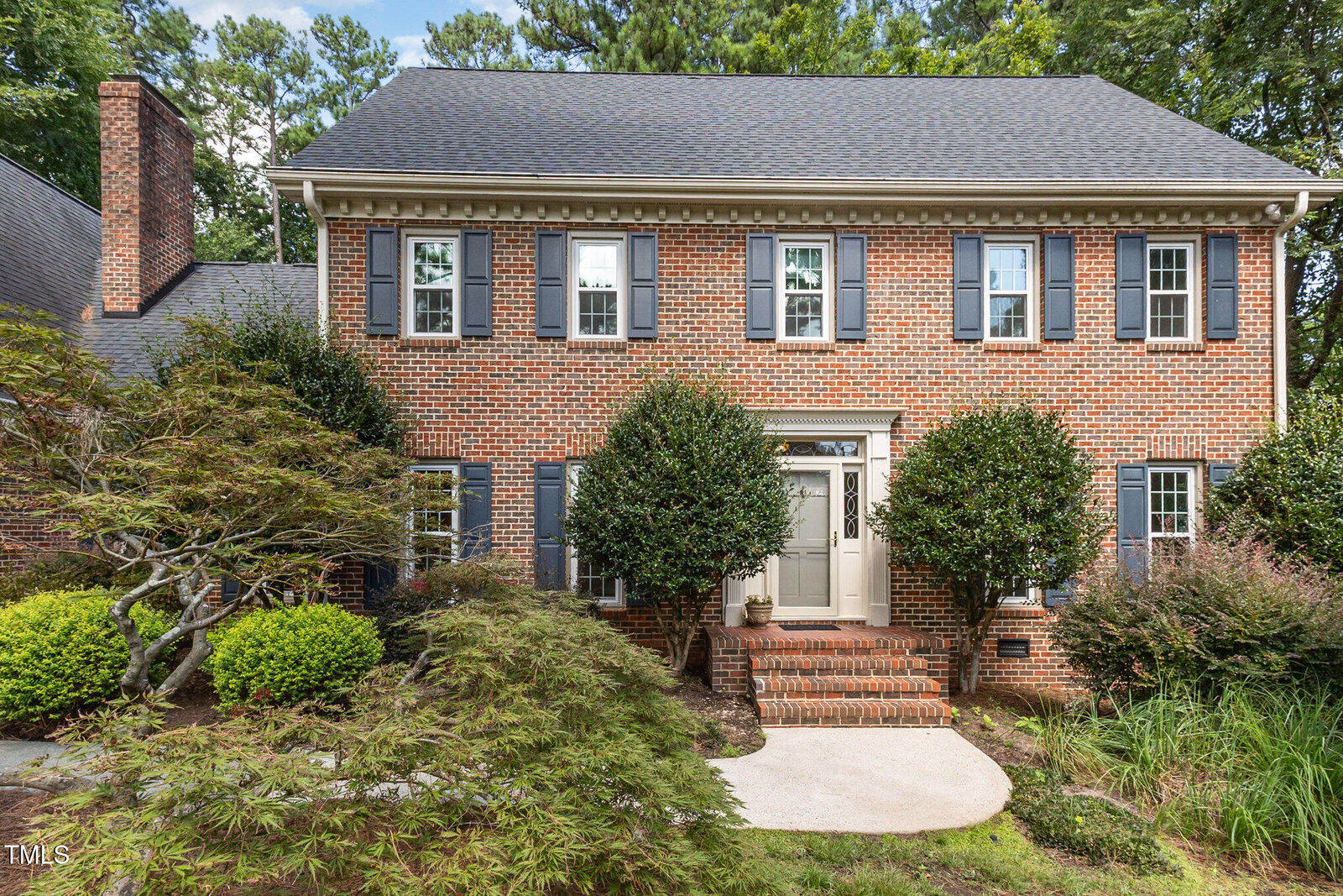 Property Photo: 6909 Brook Ridge Court NC 27615