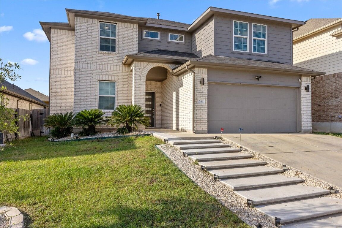 Property Photo:  241 Oleander Loop  TX 78610 