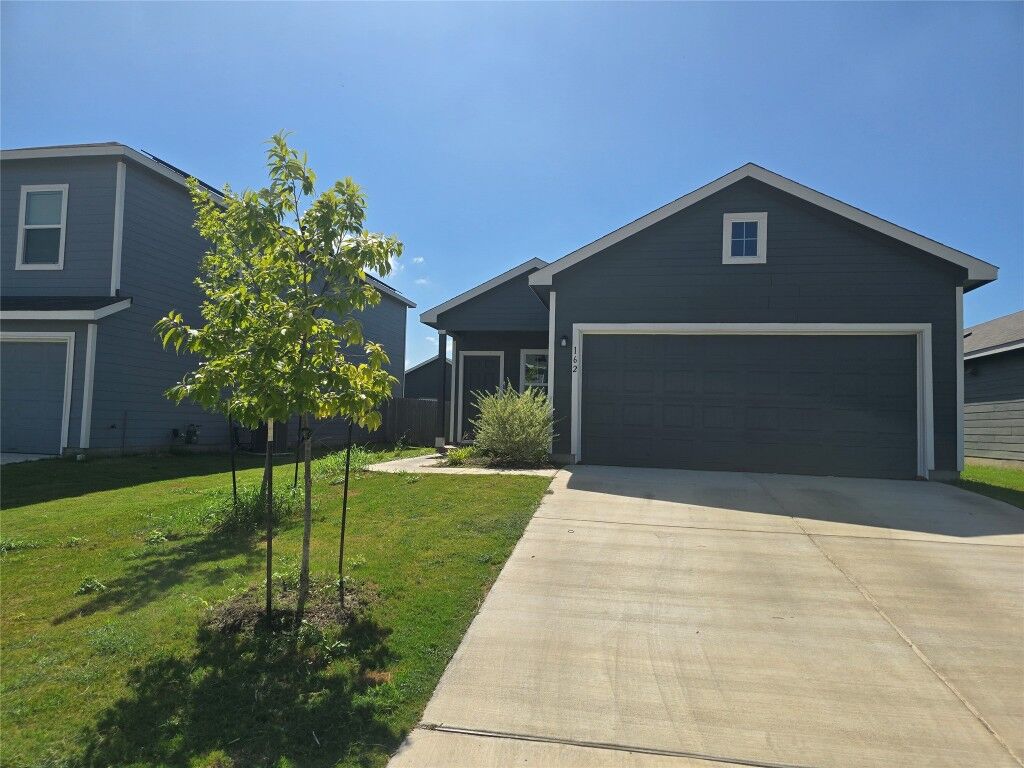 Property Photo: 162 Gabbro Gardens TX 78656