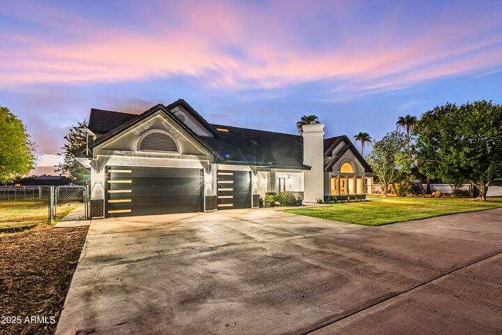 Property Photo:  140 E Pony Lane  AZ 85295 