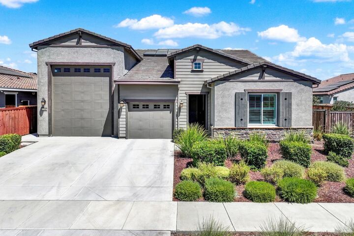 1540 Blossom Way  Dixon CA 95620 photo