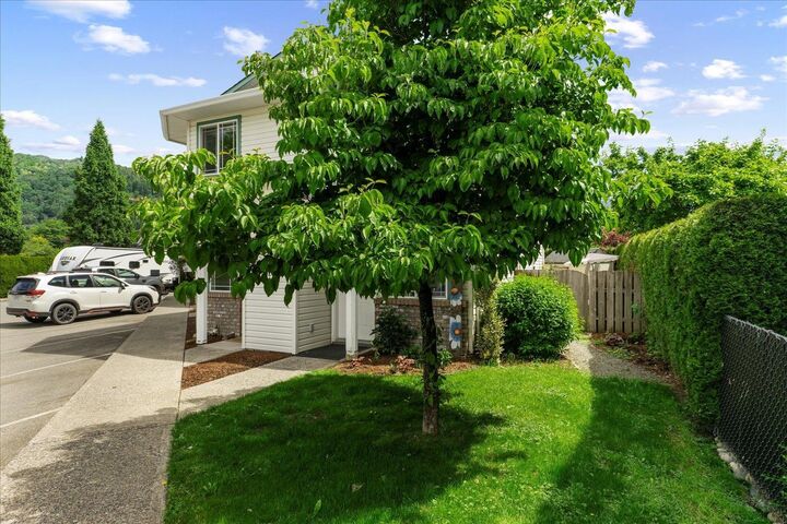 Property Photo: 1836 Heath Road 6 BC V0M 1A2