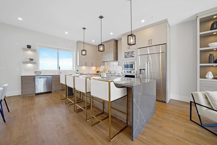 Property Photo:  46137 Crestview Drive  BC V2R 6G4 