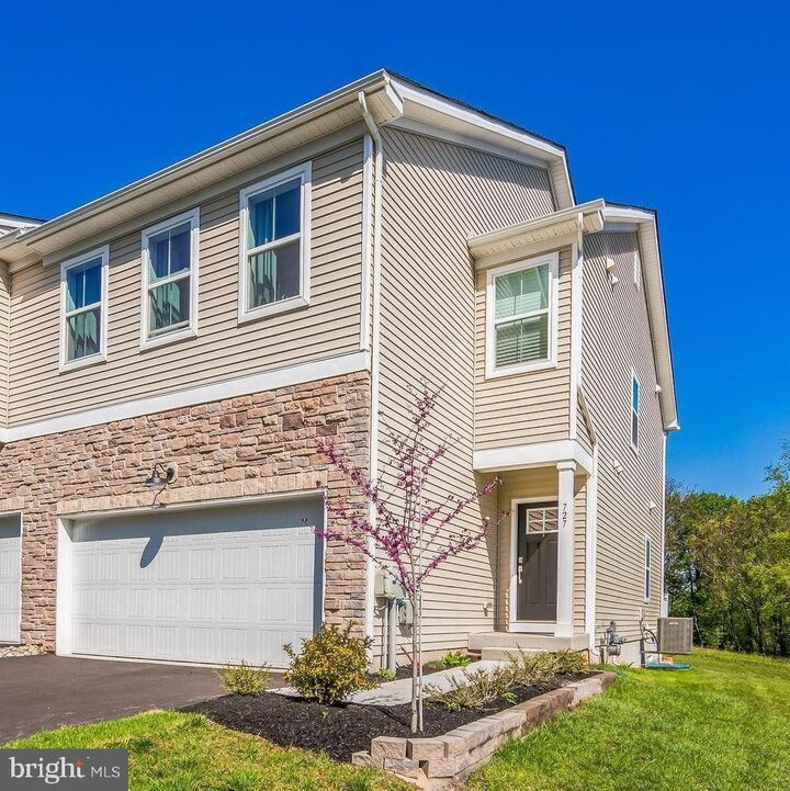 Property Photo:  727 Hunsberger Road  PA 19475 