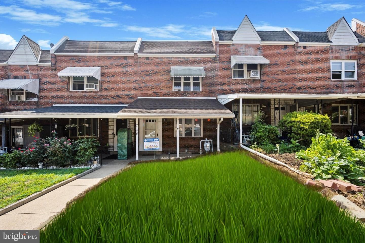 Property Photo: 7138 Pine Street PA 19082