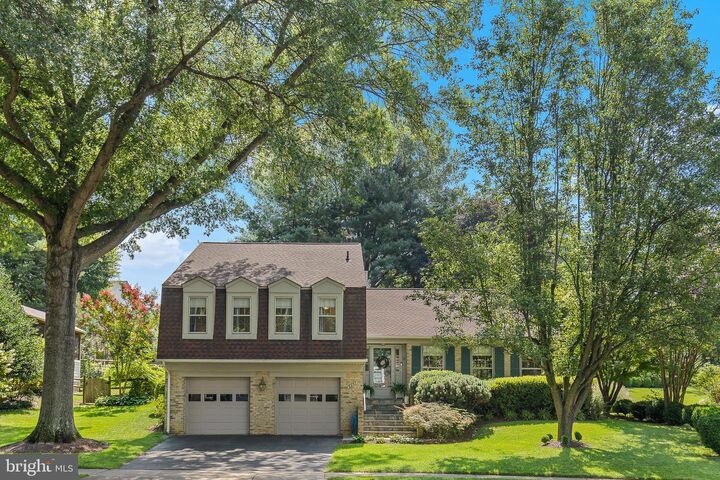 Property Photo:  6237 Wilmette Drive  VA 22015 