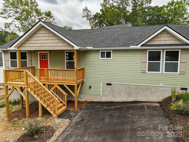 110 Deaver Park Circle  Asheville NC 28806 photo
