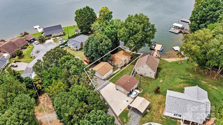 Property Photo:  510 Ben Eller Lane  NC 28681 