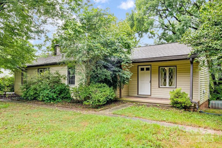 32 Rhudy Road  Asheville NC 28806 photo
