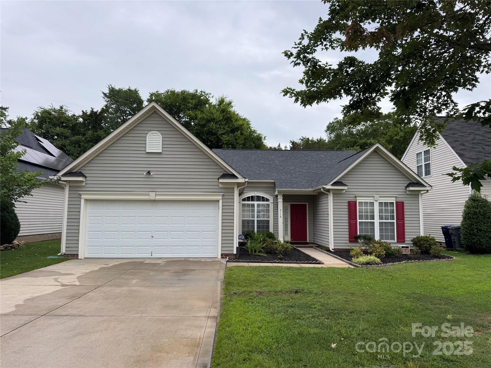 Property Photo:  5116 Sunburst Lane  NC 28213 
