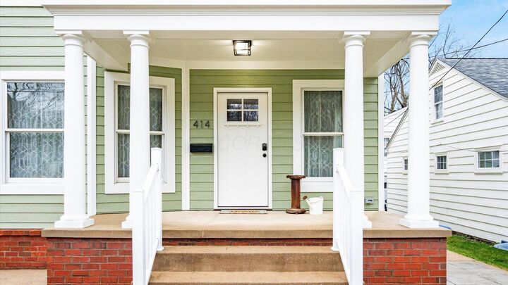 Property Photo:  414 E College Street  OH 43023 