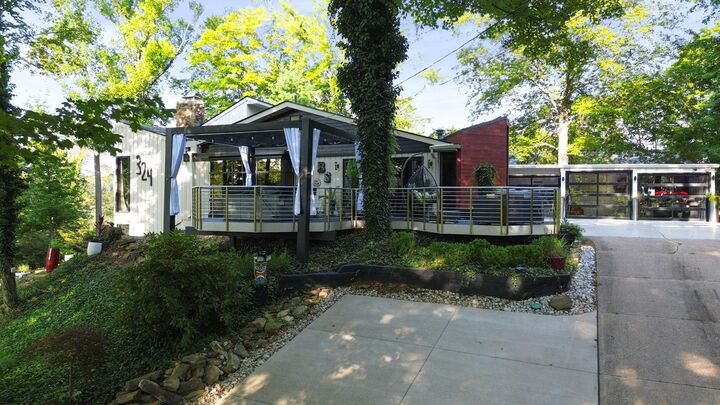 324 Mt Parnassus Drive  Granville OH 43023 photo