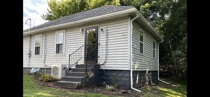 Property Photo:  68 Edmund Street  OH 43701 