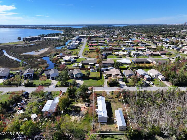 Property Photo:  1503 S Kimbrel Ave  FL 32404 