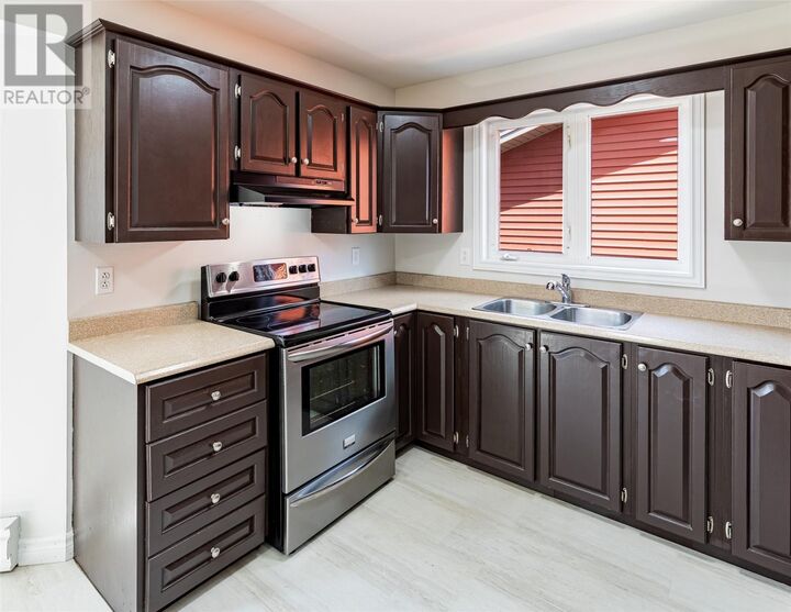 Property Photo: 71 Cottonwood Crescent NL A1H 1A2