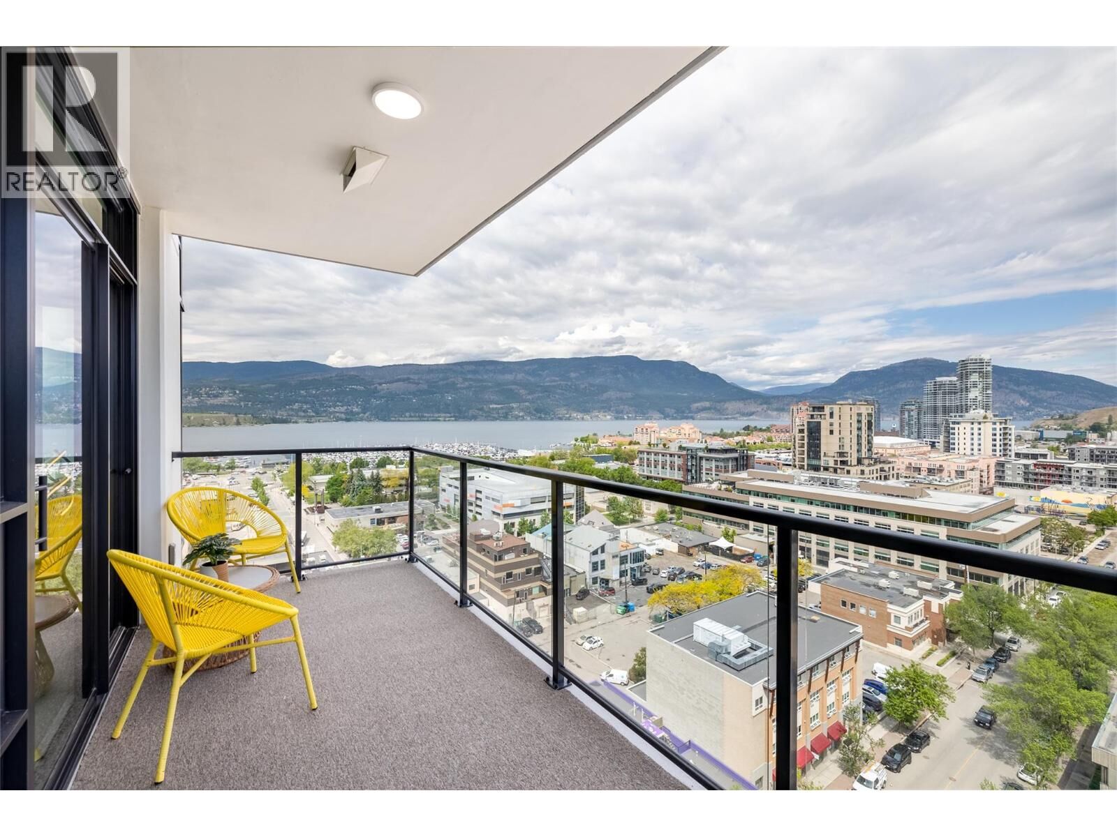 Property Photo: 1471 St Paul Street 1608 BC V1Y 2E4