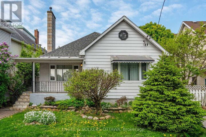 Property Photo:  522 Cambridge Street South  ON K1S 4J3 