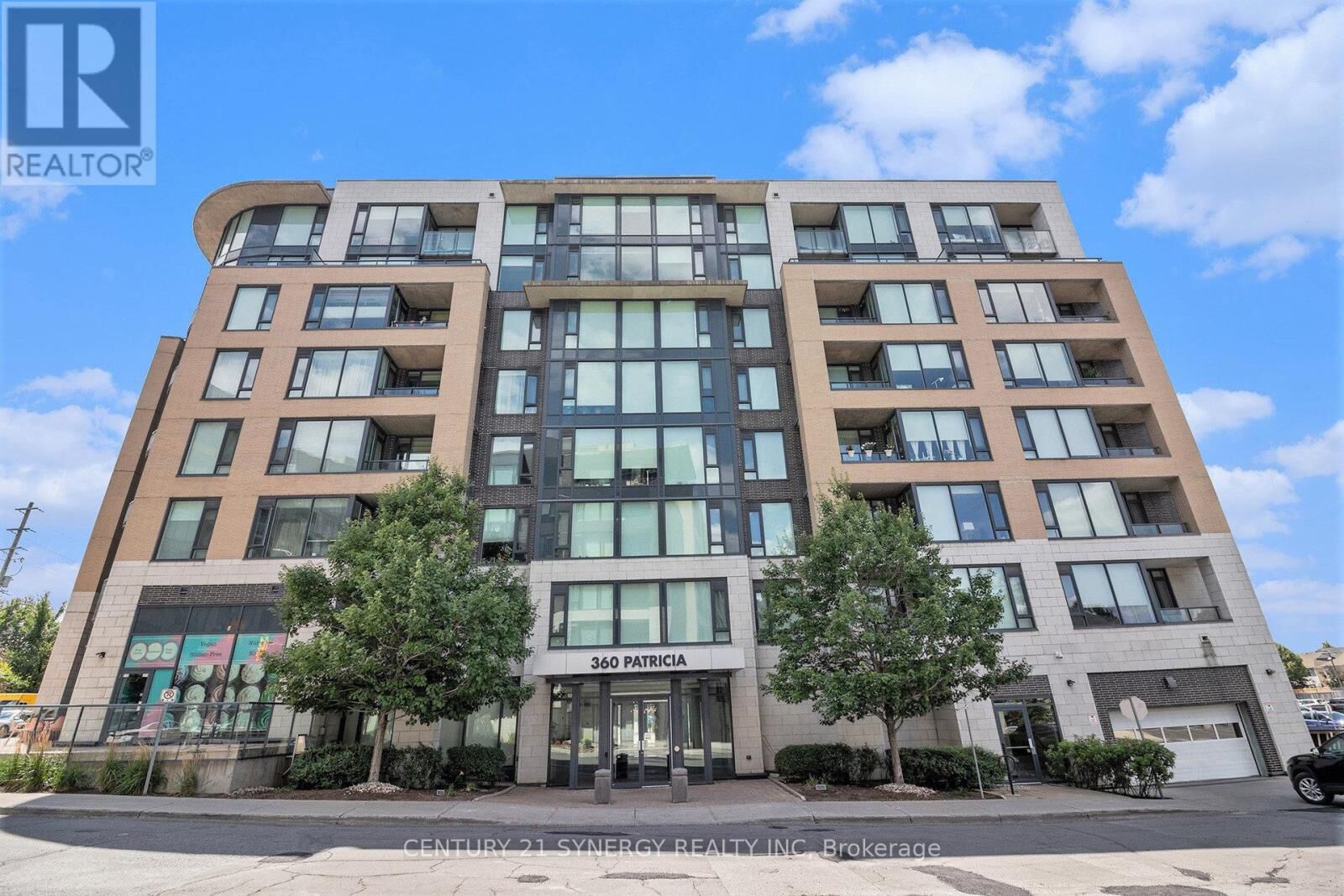 Property Photo: 360 Patricia Avenue 607 ON K1Z 0A8