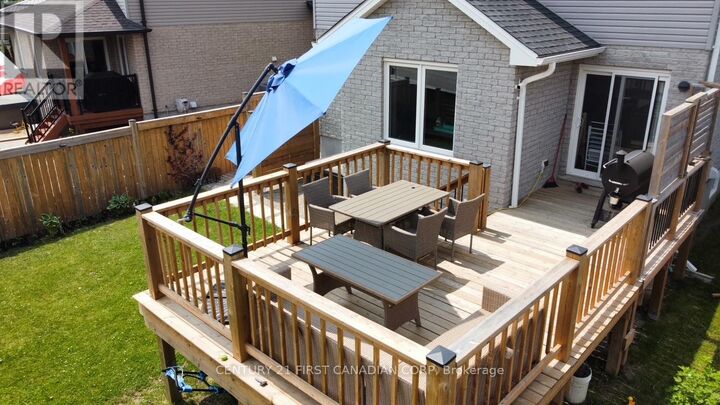 Photo de la propriété:  226 Emery Street  ON N5L 0A5 