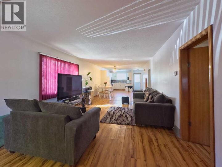 Property Photo: 13205 15 Avenue AB T0K 0E0