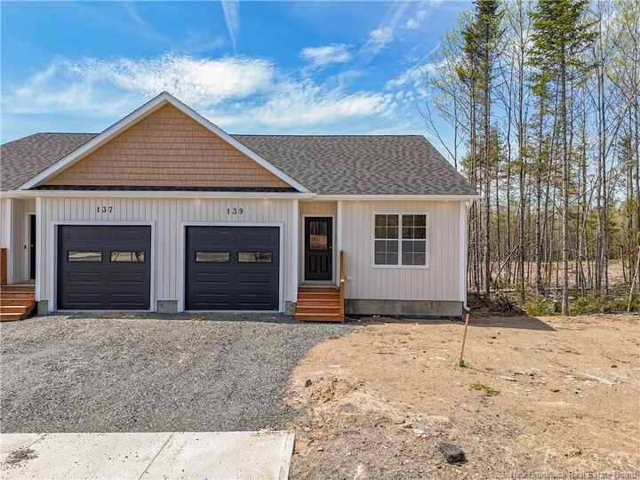 127 Glennorth Street  Fredericton NB E3G 0A3 photo