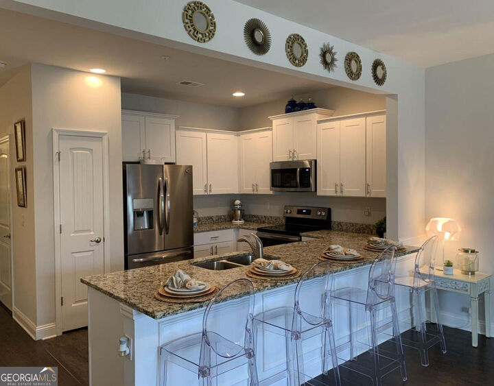 Property Photo: 2194 Miranda Drive GA 30260