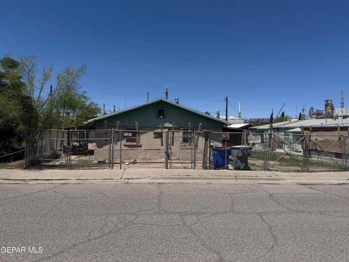 6621 Sambrano Avenue  El Paso TX 79905 photo