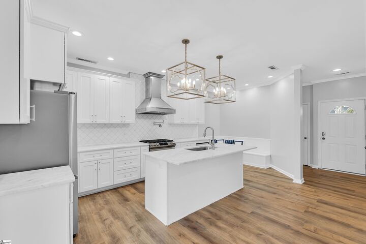Property Photo: 110 Nobska Light Court SC 29681