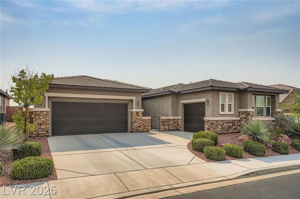 Property Photo:  6928 Garrettstone Court  NV 89149 