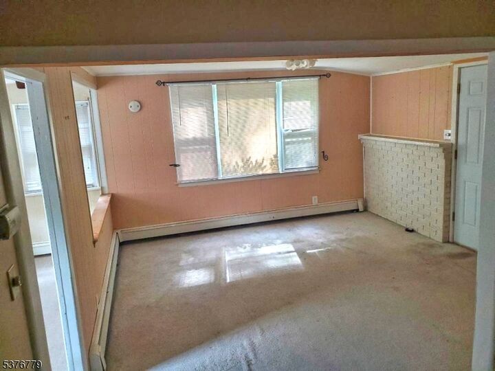 Property Photo: 4 Village Pl NJ 07438
