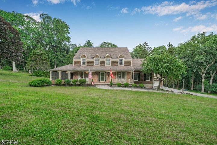 16 Henderson Hill Rd  Union Twp. NJ 08827 photo