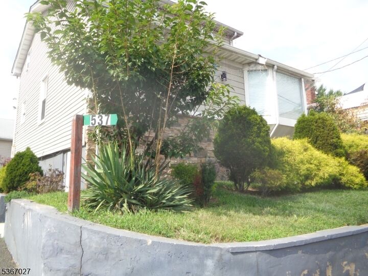 537 US Highway 22  Hillside Twp. NJ 07205 photo