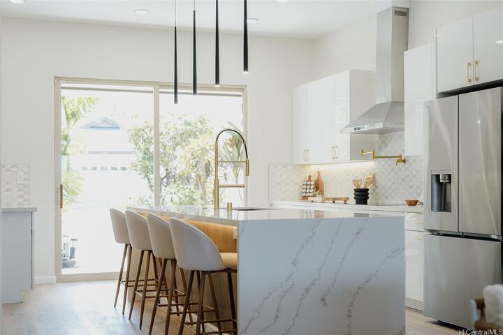 1053 Koko Kai Place  Honolulu HI 96825 photo