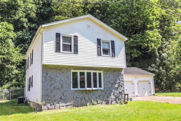 726 Lower Donnally Road  Charleston WV 25304 photo