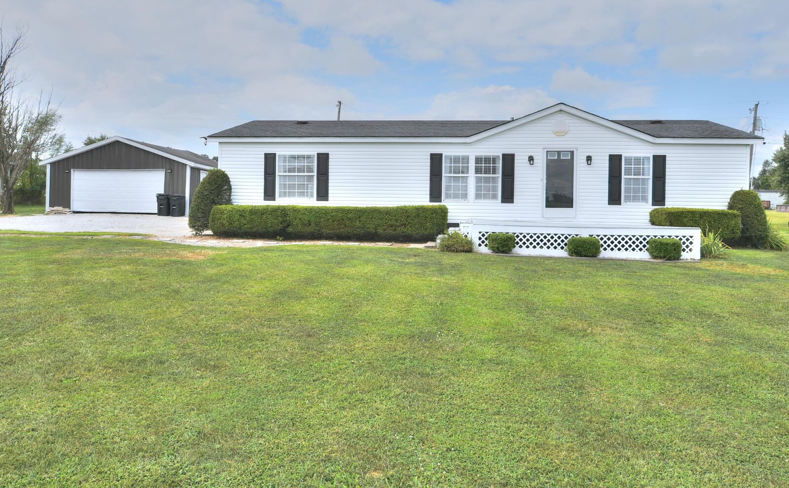 Property Photo:  298 East Evans Road  KY 41189 