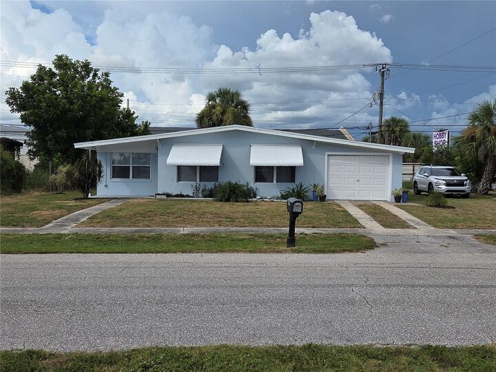 Property Photo: 141 Duxbury Avenue FL 33952
