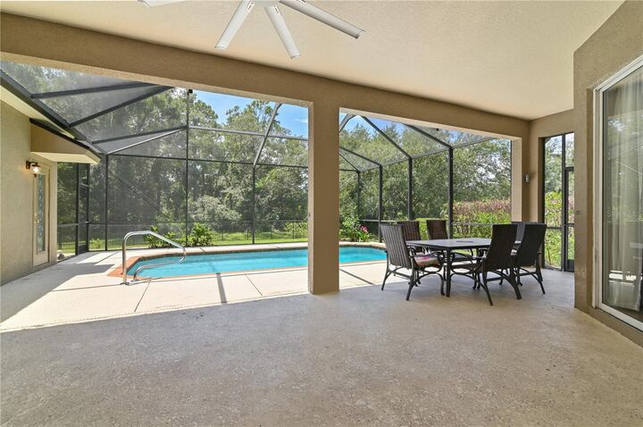 Property Photo:  640 Brookfield Pl  FL 32712 