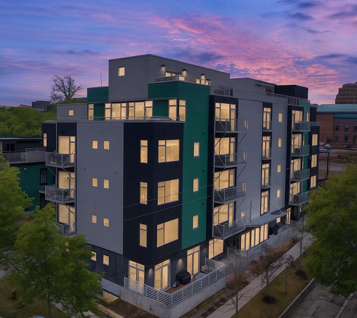 121 W Kingsley  Ann Arbor MI 48103 photo